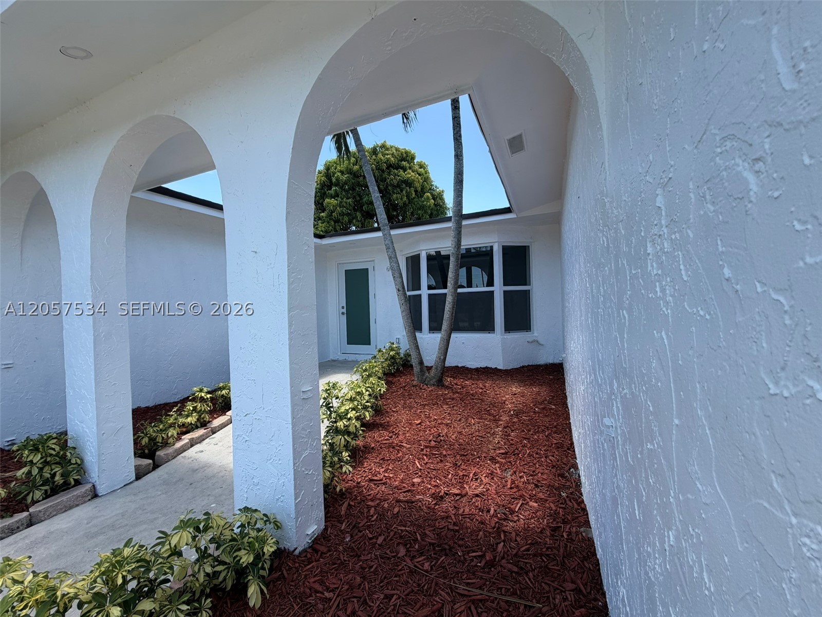 RAINBOW LAKES - Residential