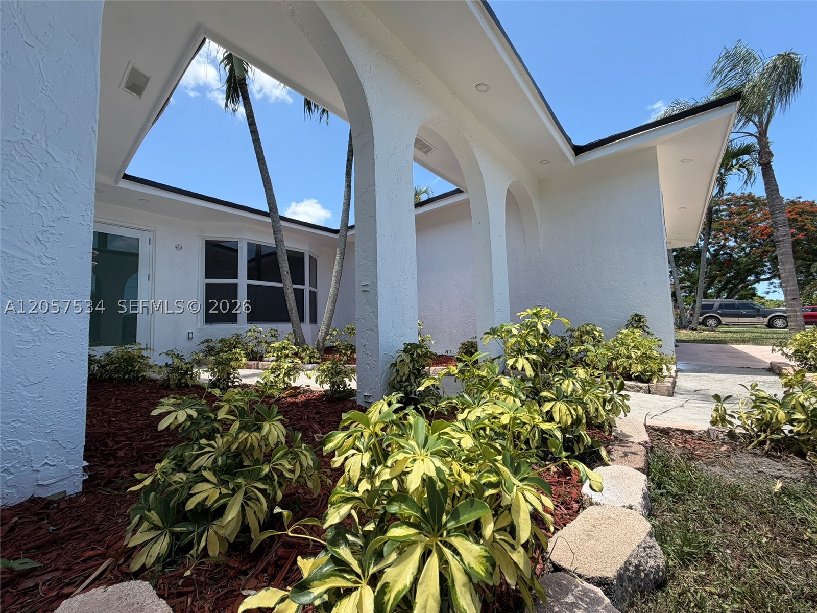 RAINBOW LAKES - Residential