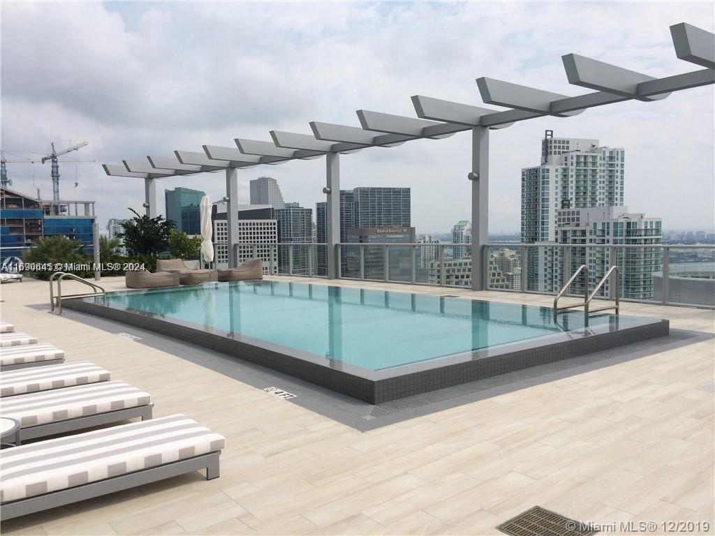 1100 MILLECENTO RESIDENCE - Residential