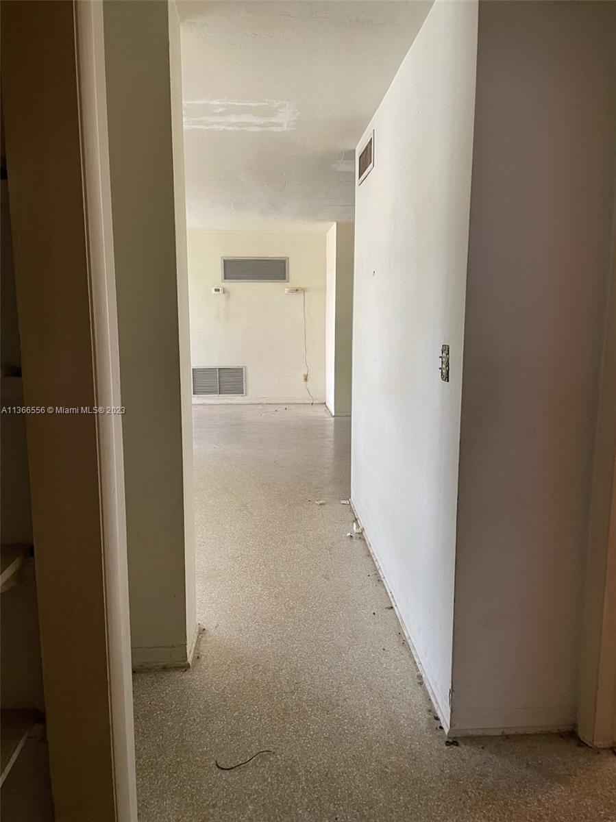 HIGHLAND MANOR SEC 1 - Residential