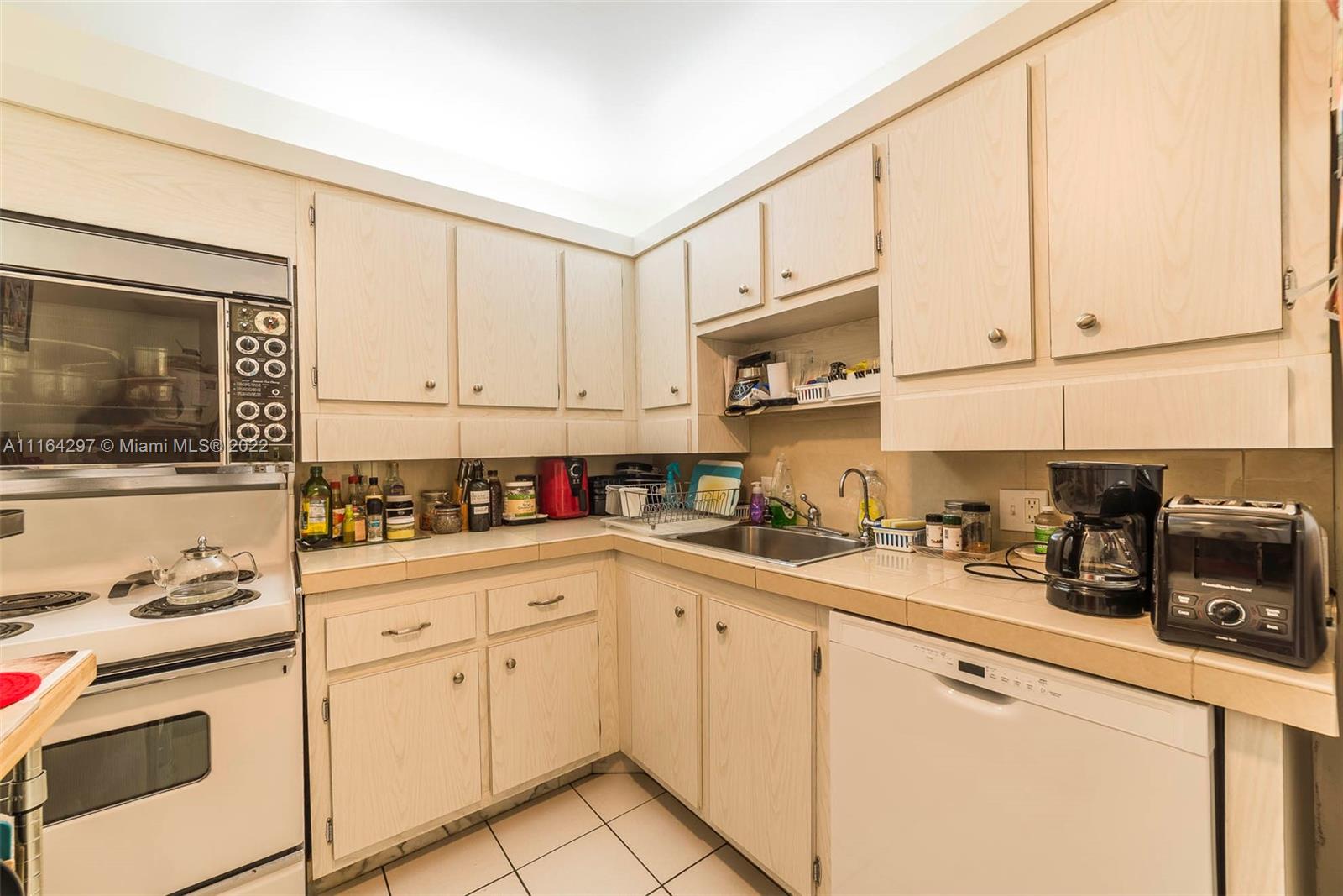 AVENTURA ELDORADO CONDO - Residential
