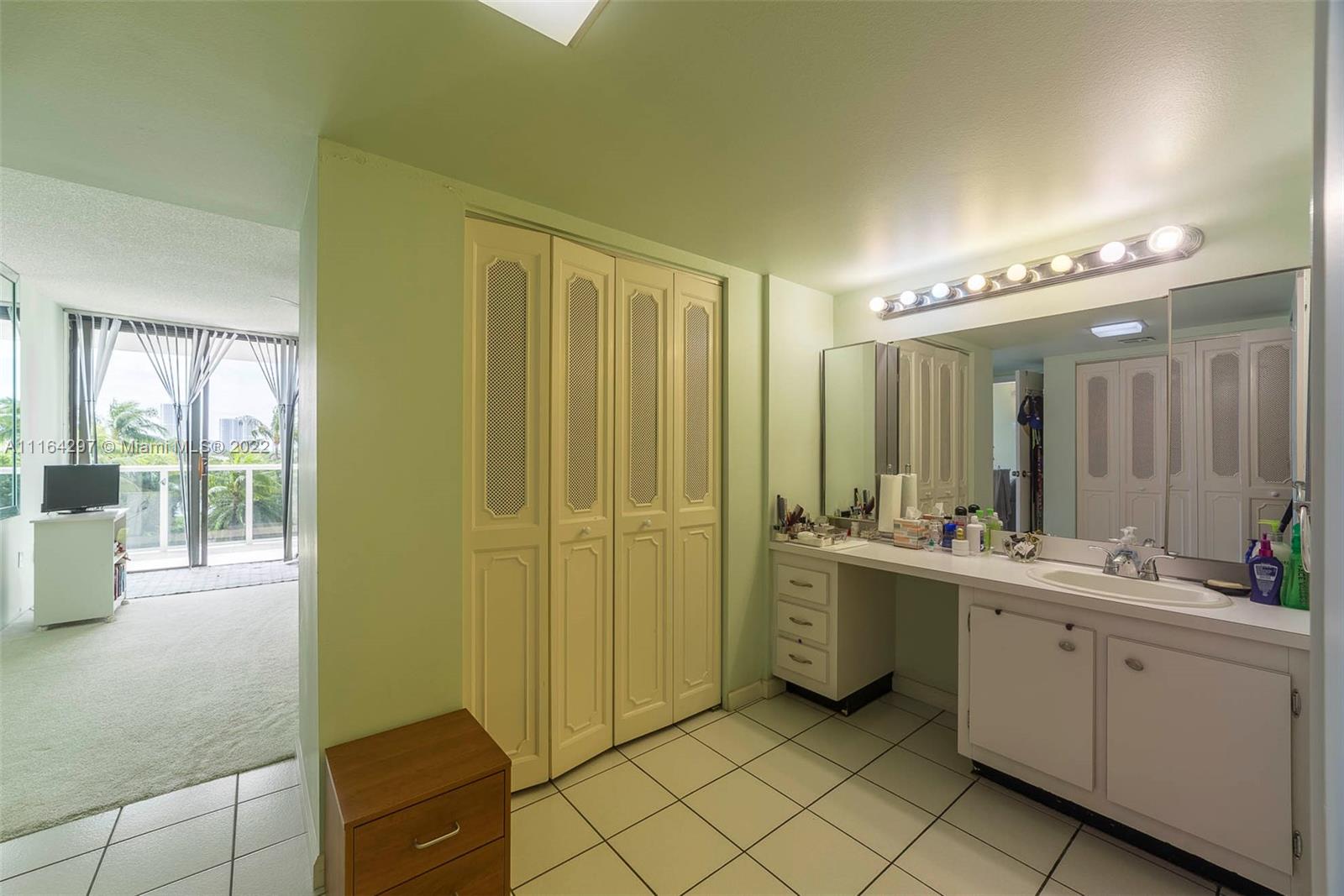 AVENTURA ELDORADO CONDO - Residential