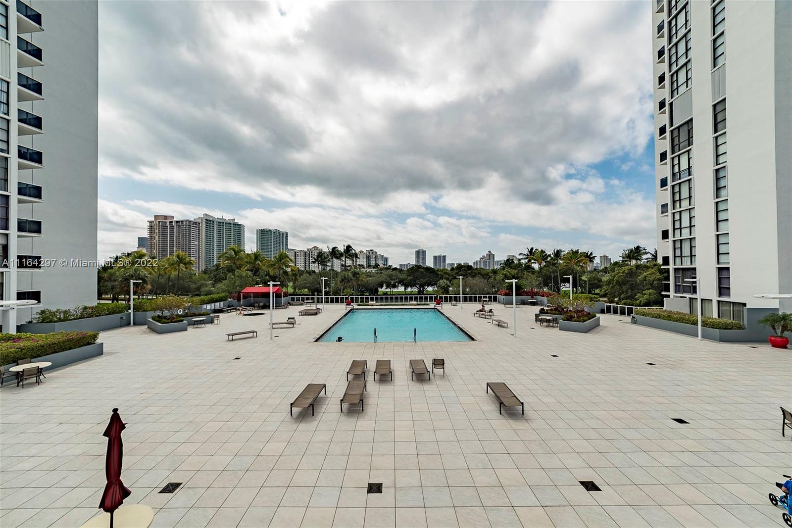 AVENTURA ELDORADO CONDO - Residential