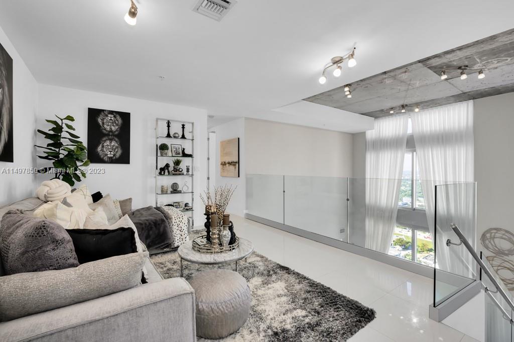 FOUR MIDTOWN MIAMI CONDO - Residential