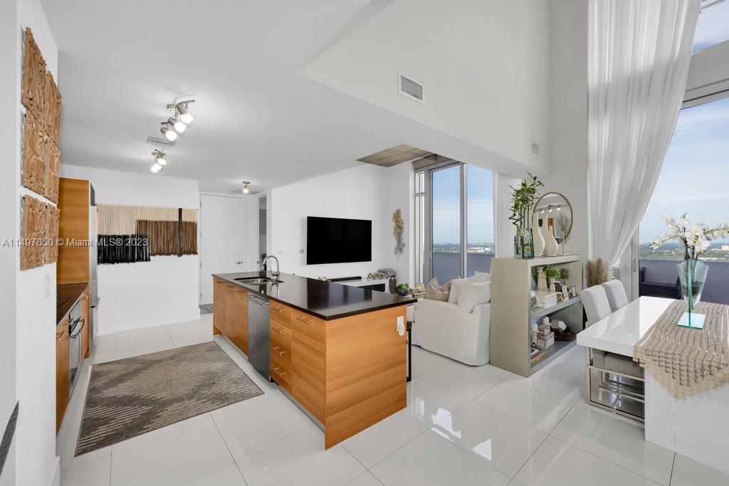 FOUR MIDTOWN MIAMI CONDO - Residential