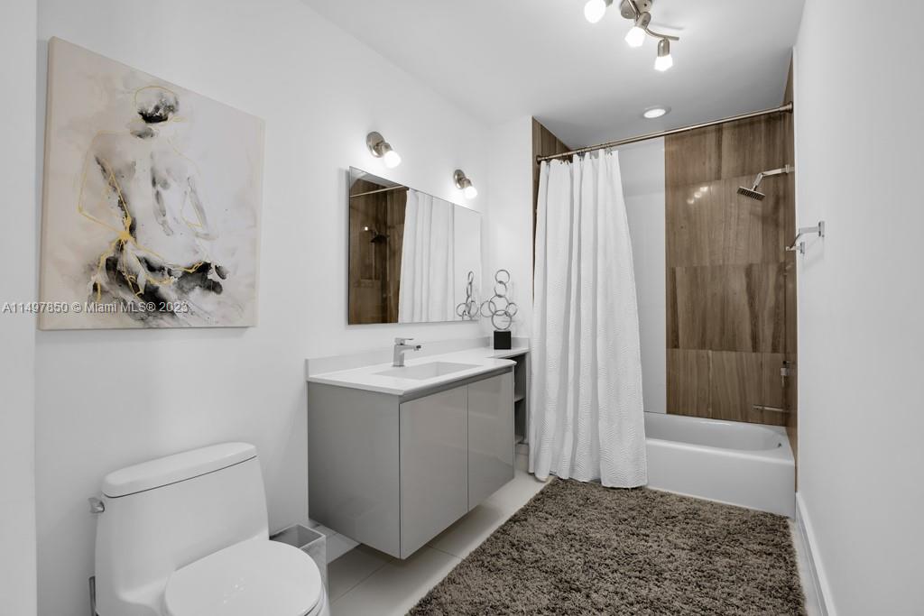 FOUR MIDTOWN MIAMI CONDO - Residential