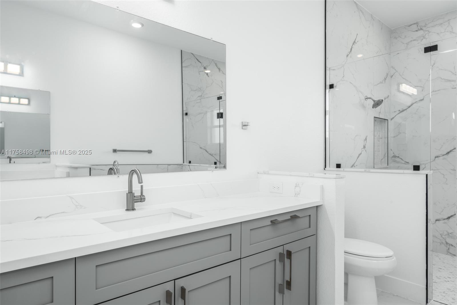 SPRING LAKE VILL 07 - Residential Lease