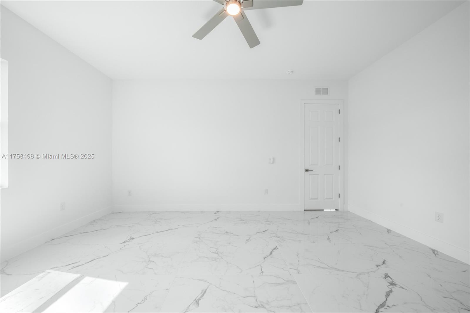 SPRING LAKE VILL 07 - Residential Lease