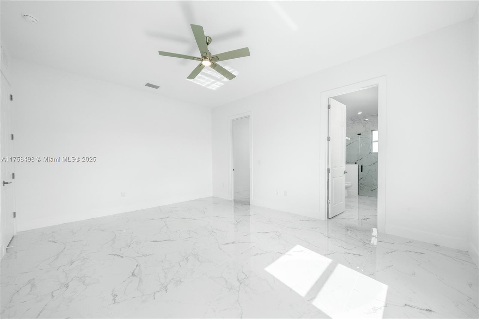 SPRING LAKE VILL 07 - Residential Lease