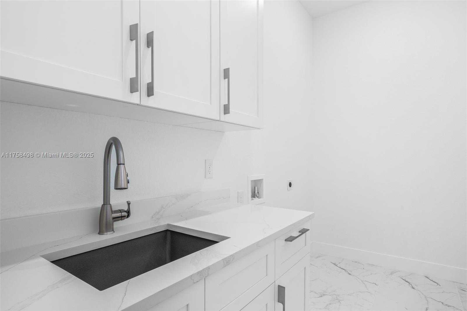 SPRING LAKE VILL 07 - Residential Lease