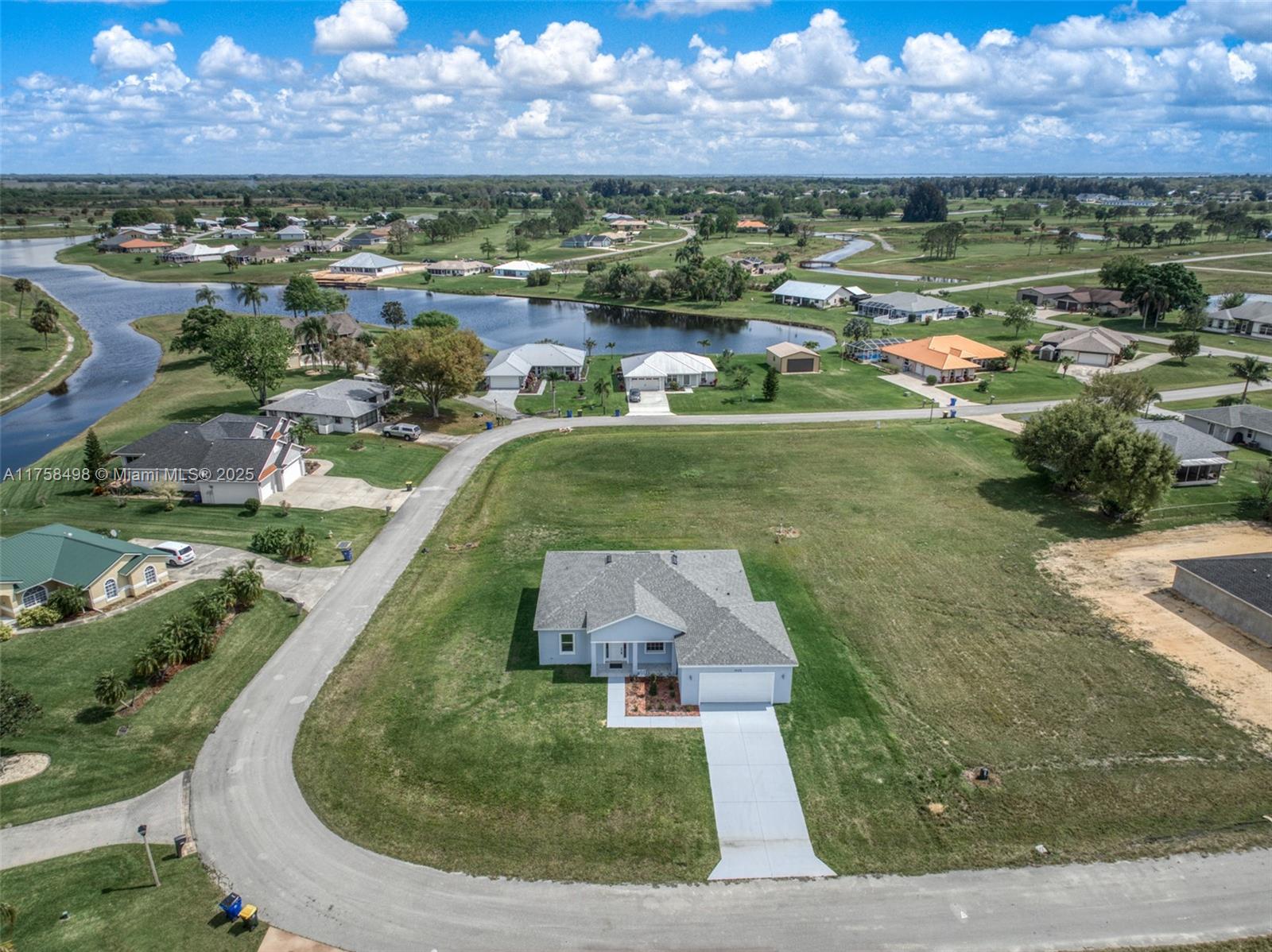 SPRING LAKE VILL 07 - Residential Lease