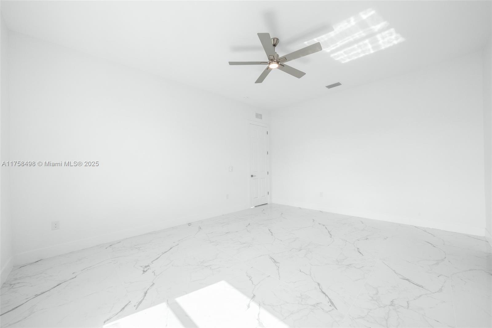 SPRING LAKE VILL 07 - Residential Lease