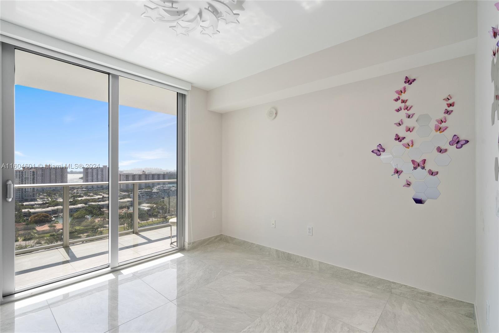 PARQUE TOWERS CONDO - Residential