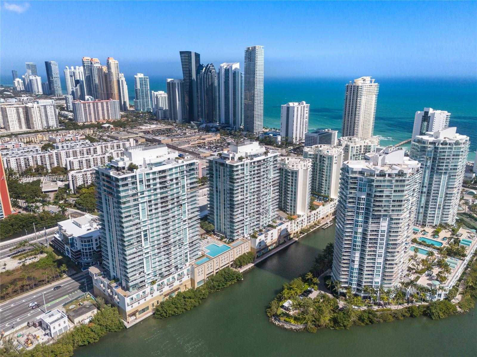 PARQUE TOWERS CONDO - Residential