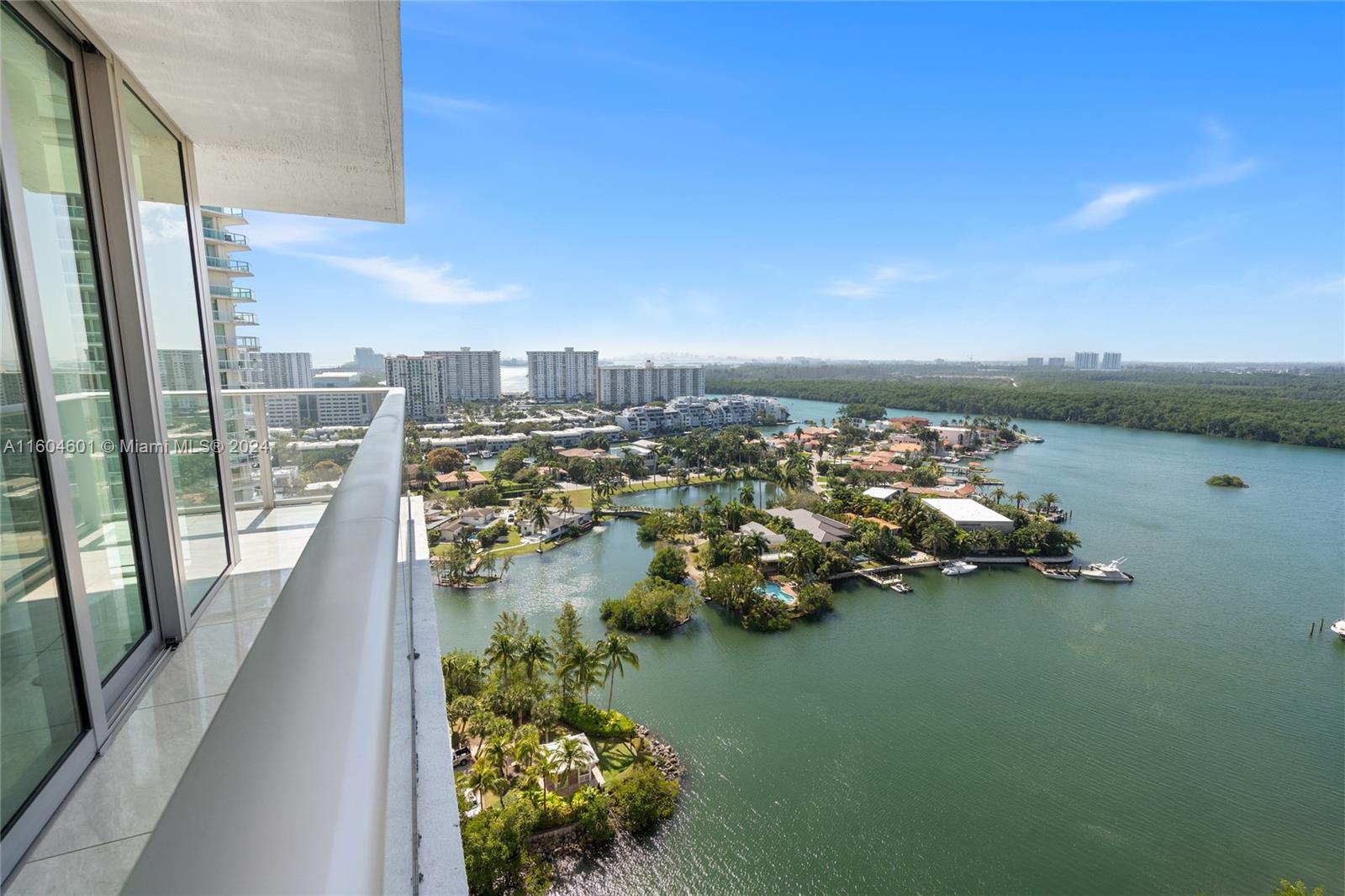 PARQUE TOWERS CONDO - Residential