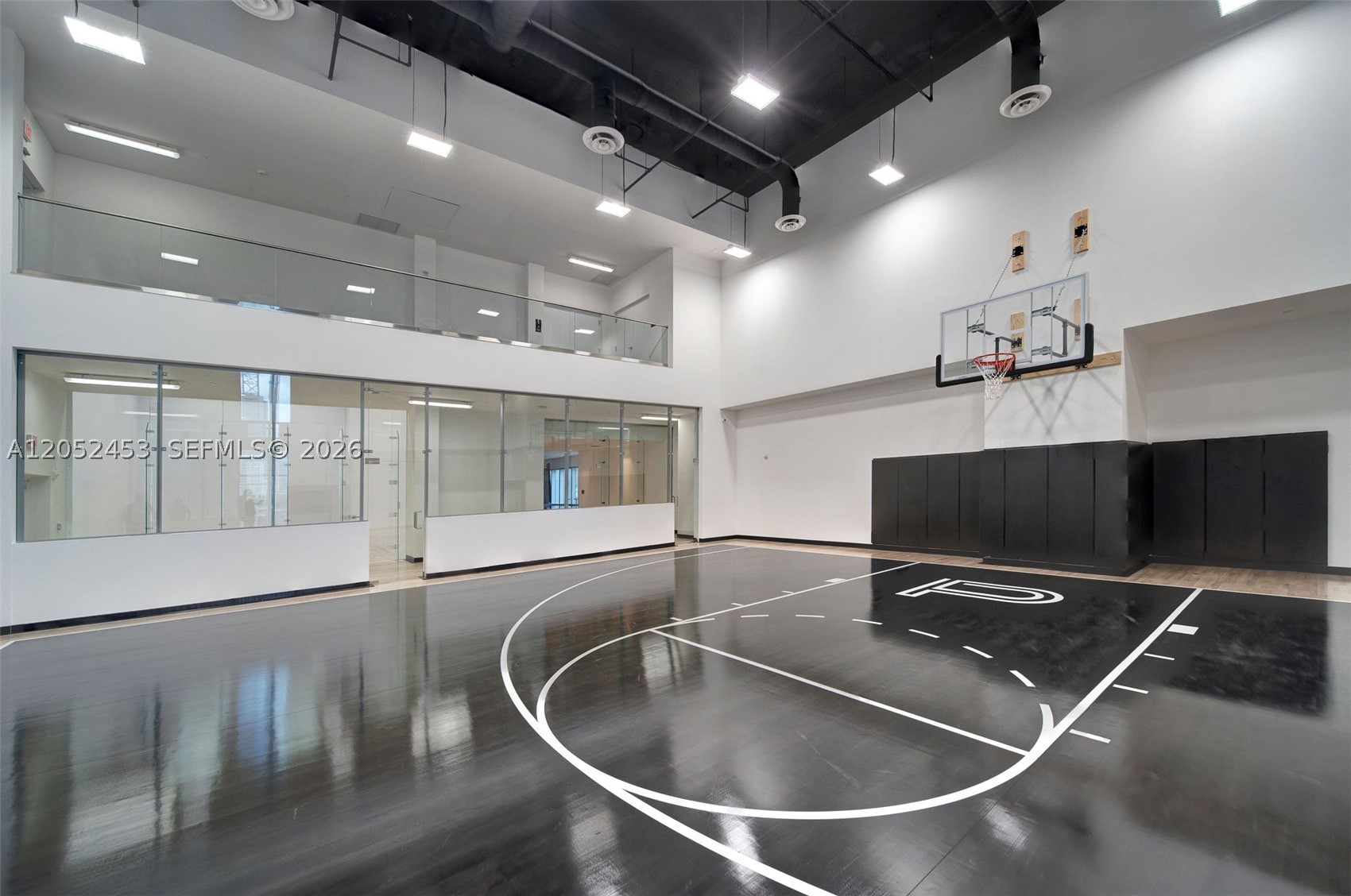 PARAMOUNT MIAMI WORLD CENT - Residential Lease