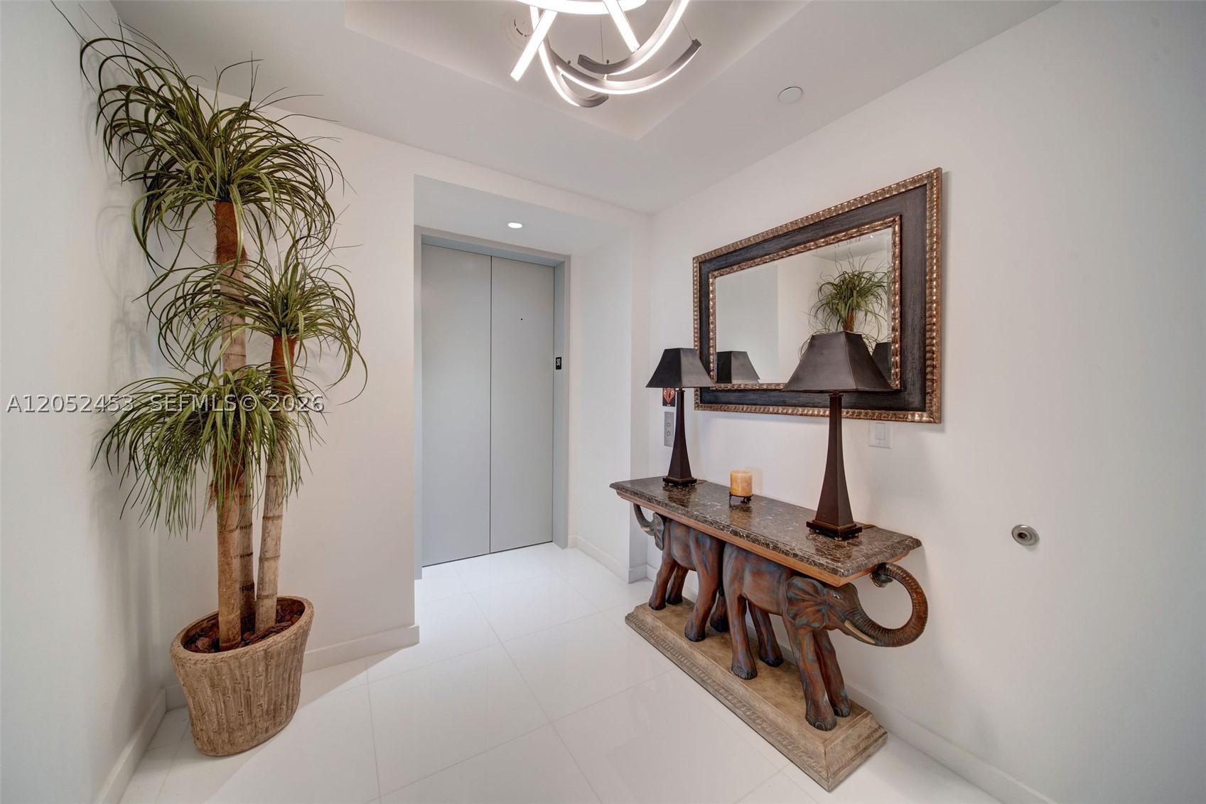 PARAMOUNT MIAMI WORLD CENT - Residential Lease