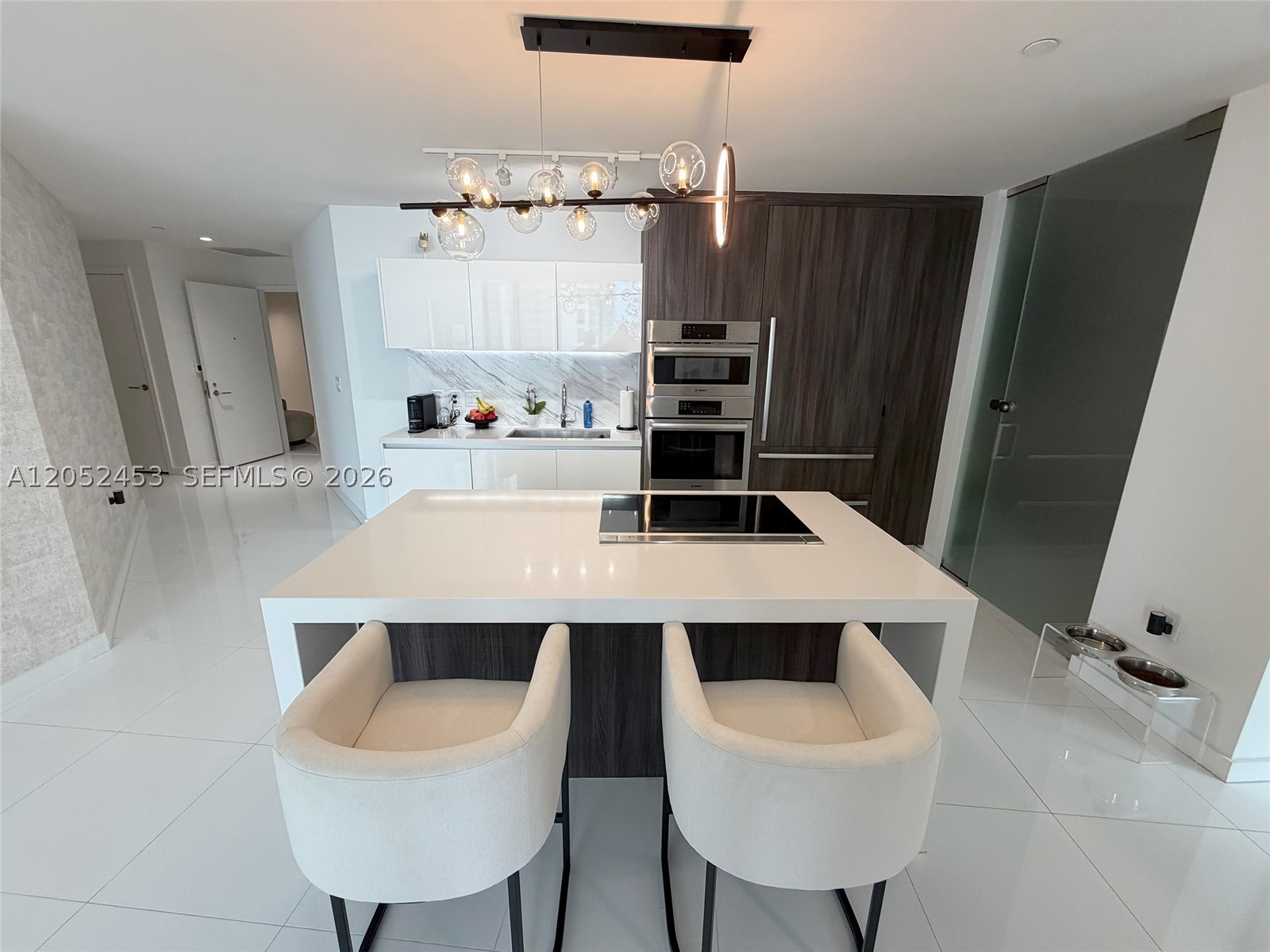 PARAMOUNT MIAMI WORLD CENT - Residential Lease