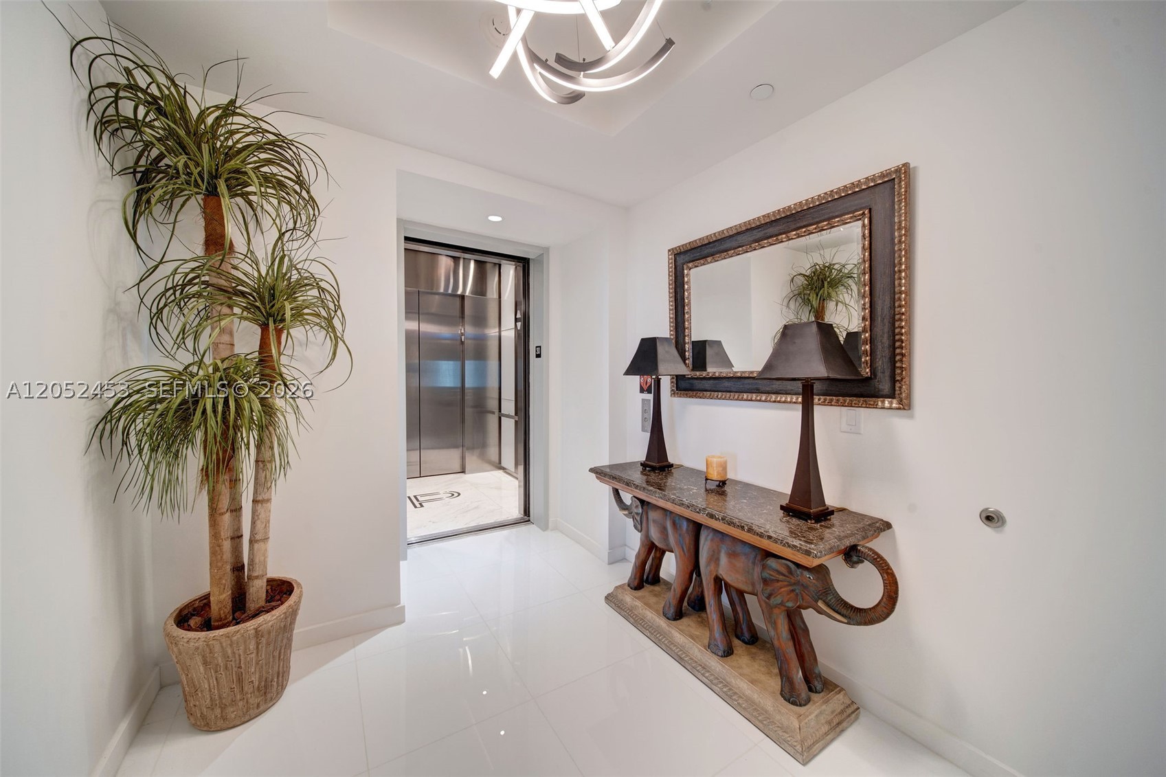 PARAMOUNT MIAMI WORLD CENT - Residential Lease