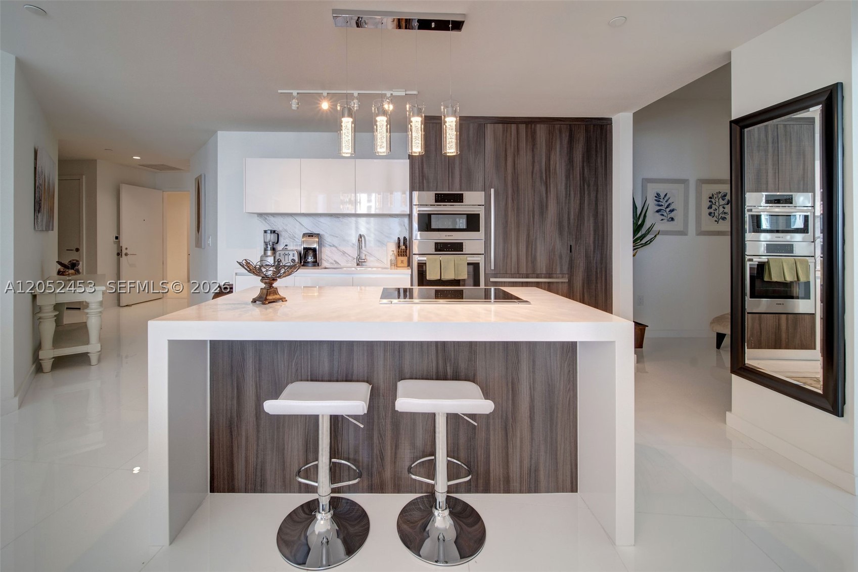 PARAMOUNT MIAMI WORLD CENT - Residential Lease