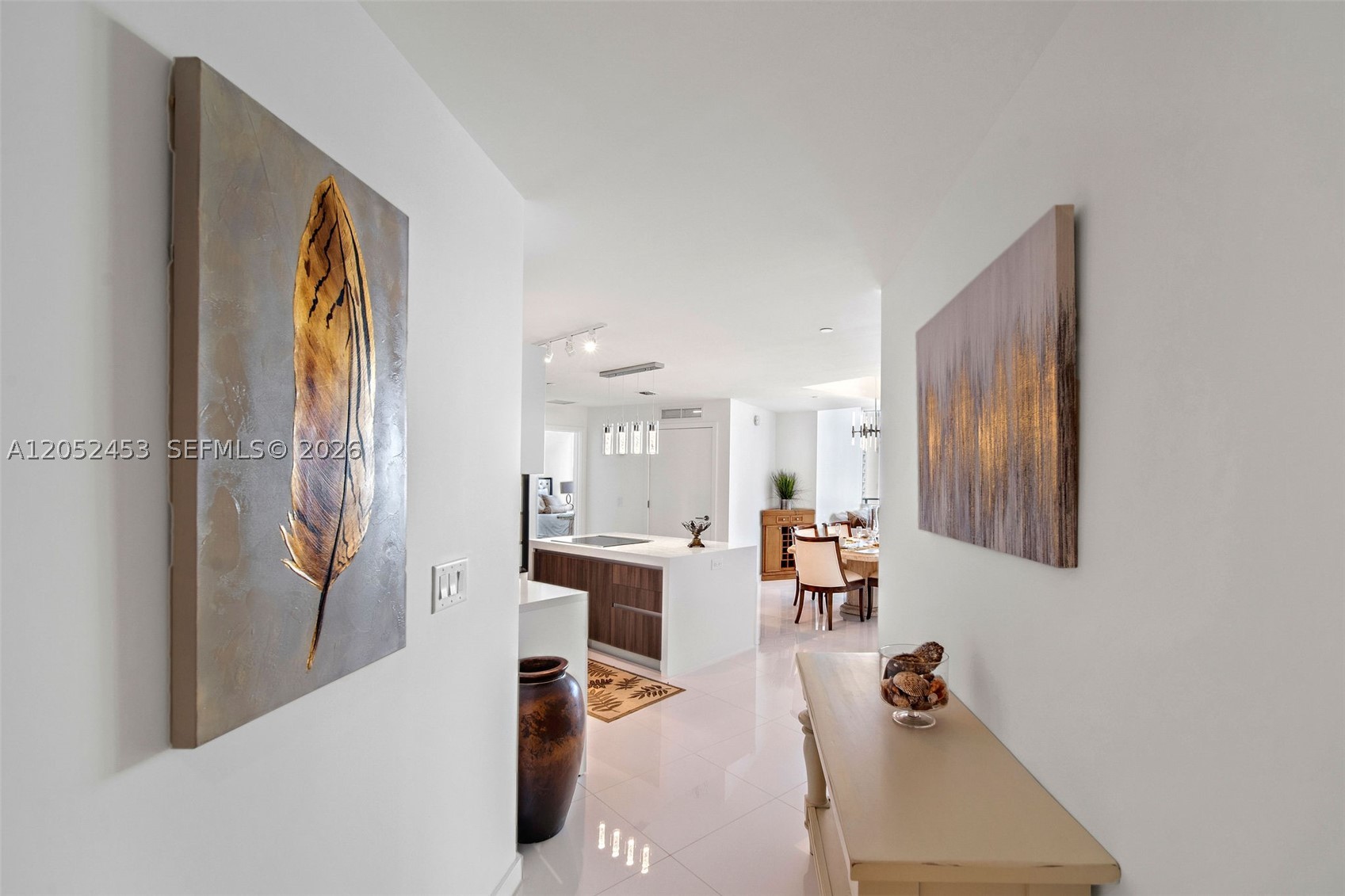 PARAMOUNT MIAMI WORLD CENT - Residential Lease