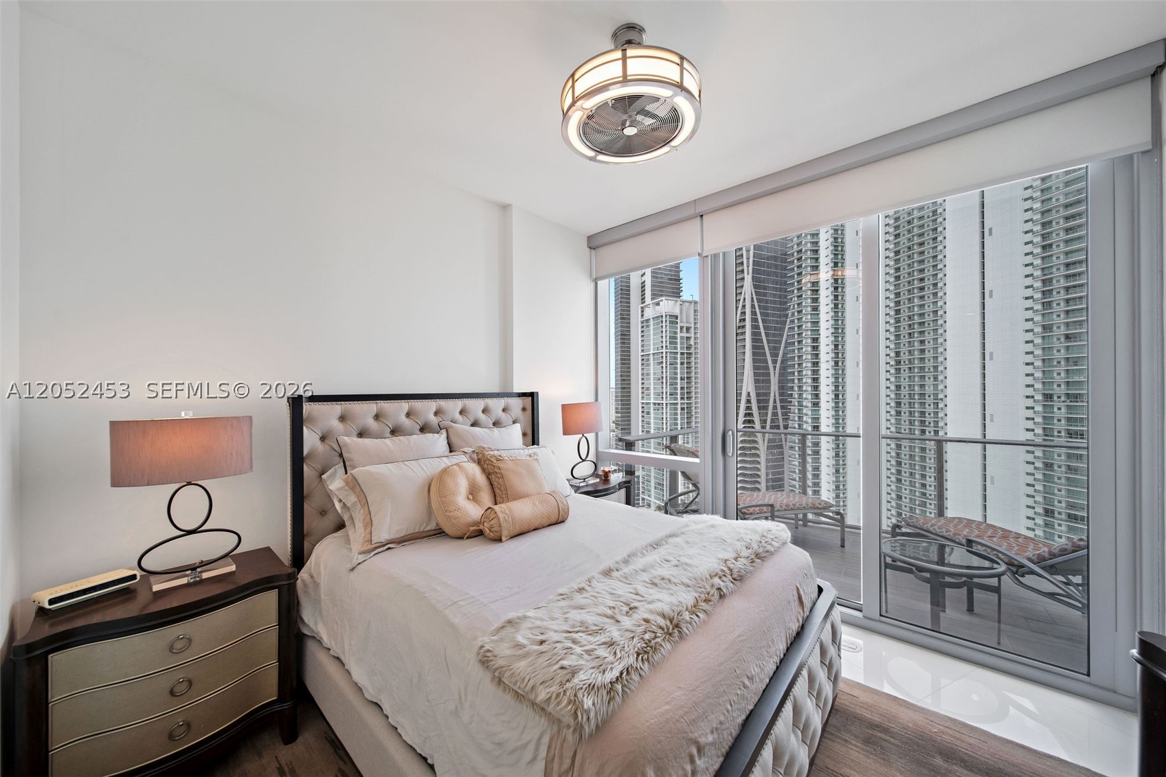 PARAMOUNT MIAMI WORLD CENT - Residential Lease