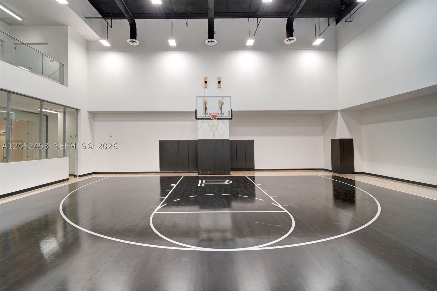 PARAMOUNT MIAMI WORLD CENT - Residential Lease