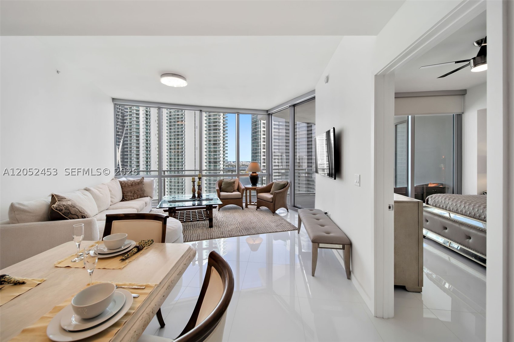 PARAMOUNT MIAMI WORLD CENT - Residential Lease