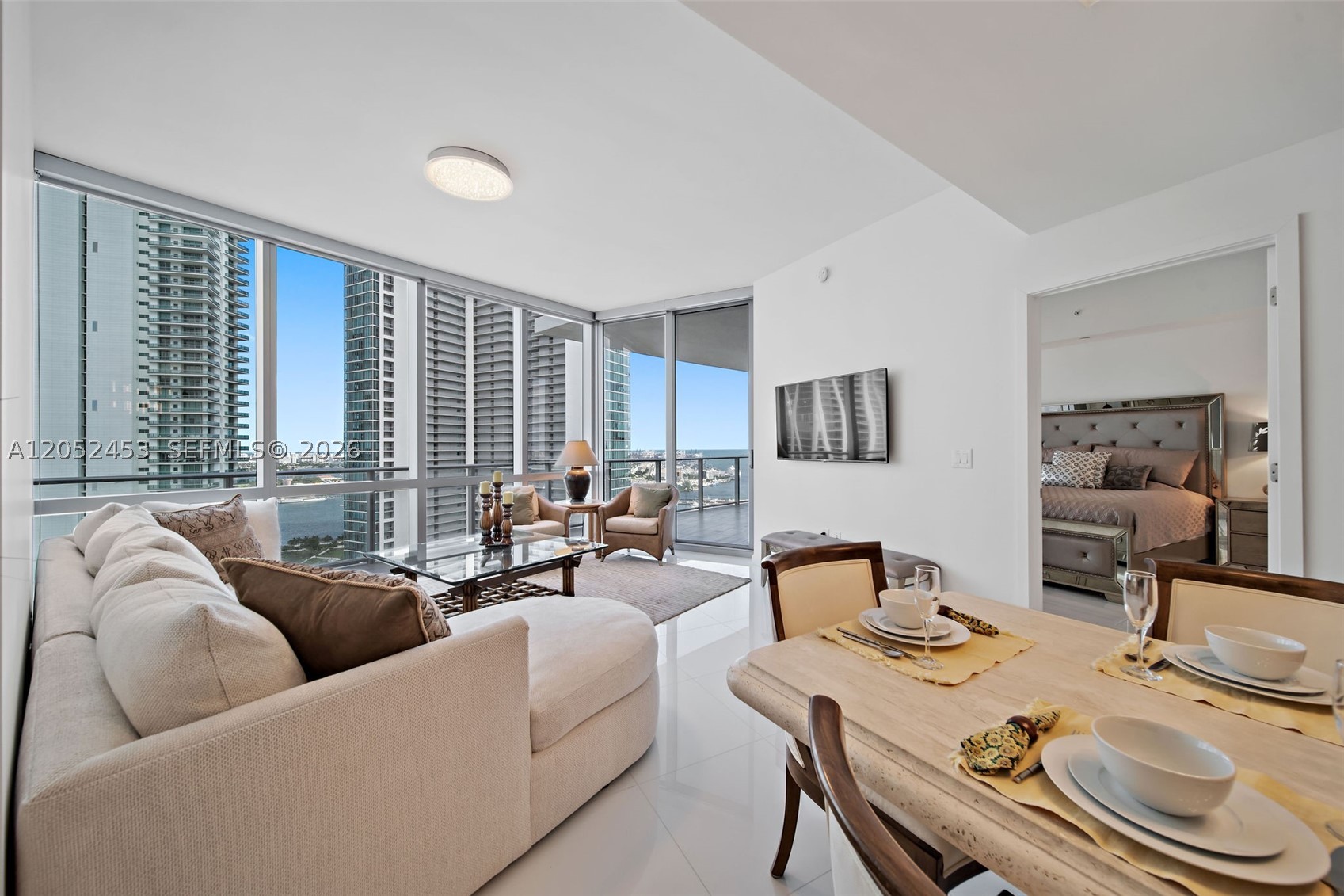 PARAMOUNT MIAMI WORLD CENT - Residential Lease