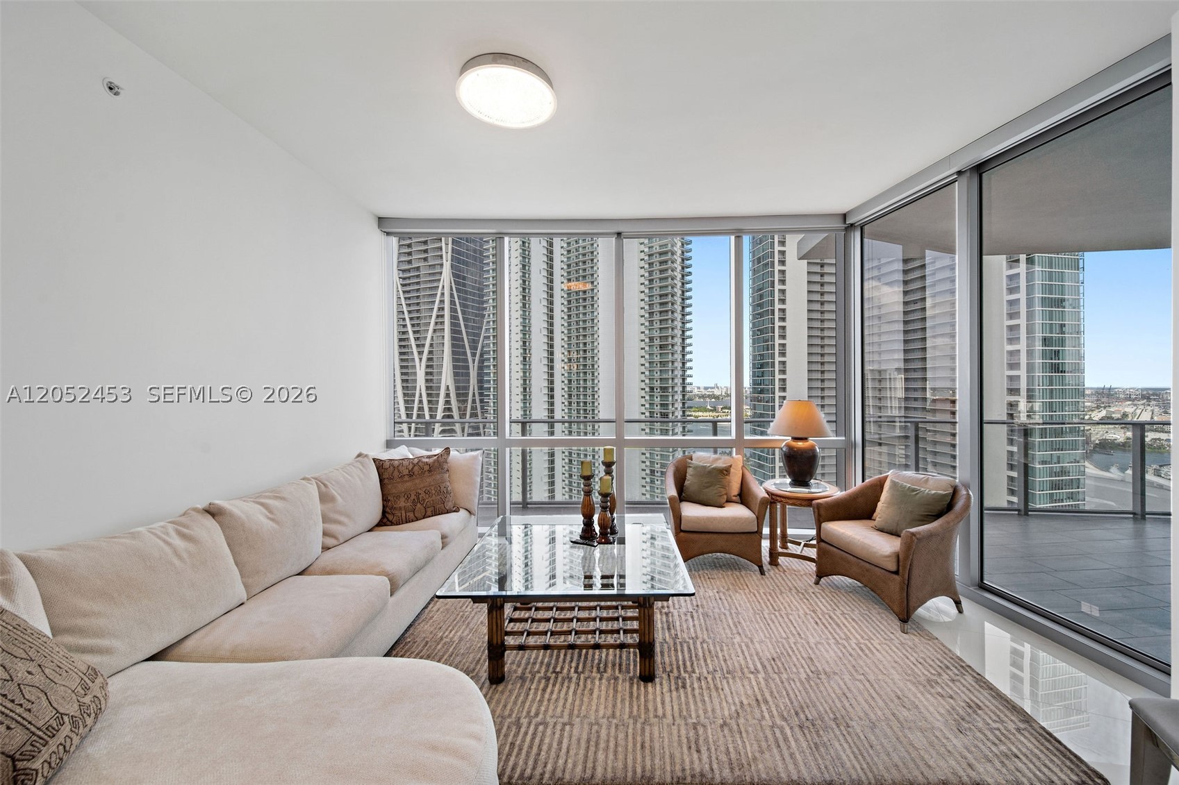 PARAMOUNT MIAMI WORLD CENT - Residential Lease