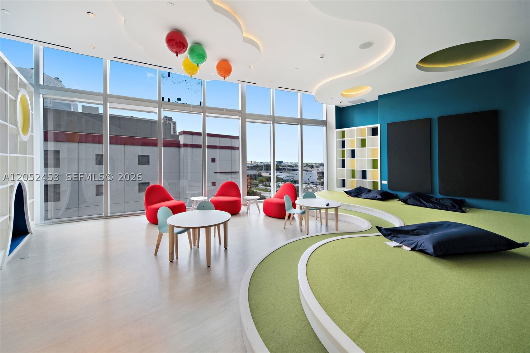 PARAMOUNT MIAMI WORLD CENT - Residential Lease
