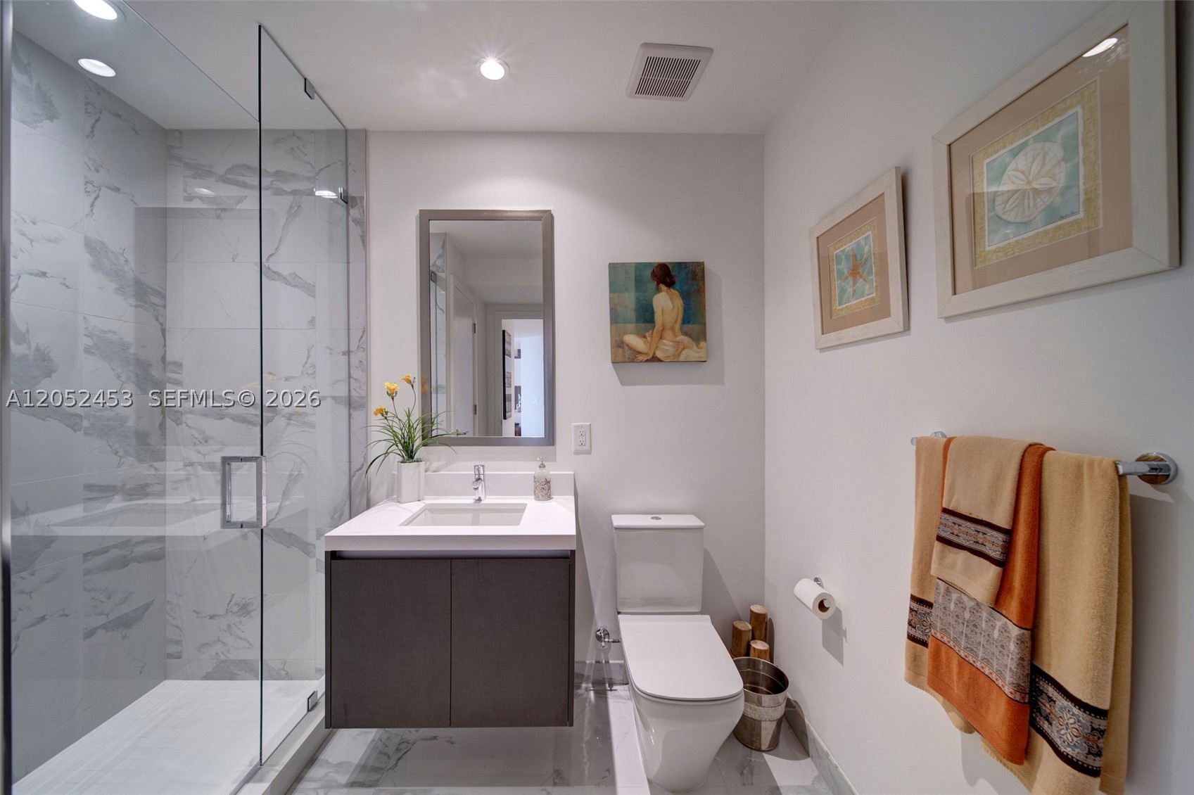 PARAMOUNT MIAMI WORLD CENT - Residential Lease