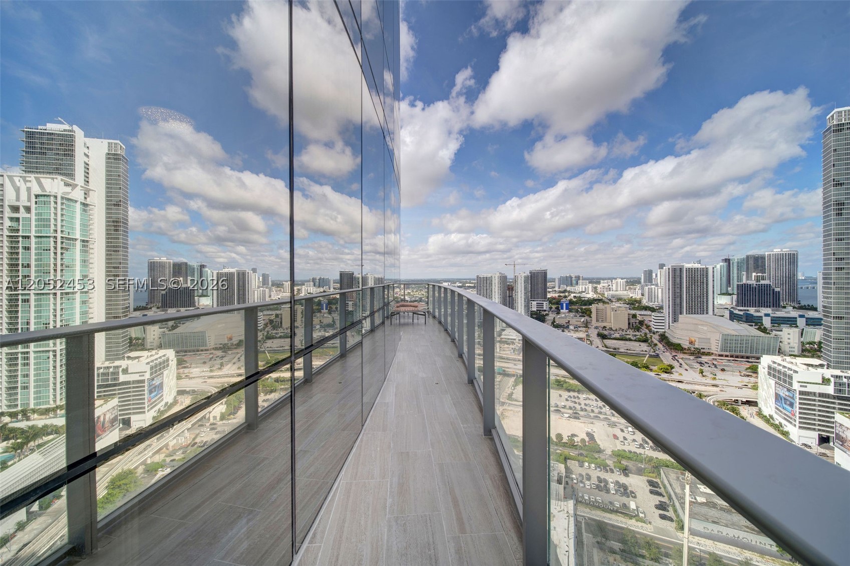 PARAMOUNT MIAMI WORLD CENT - Residential Lease