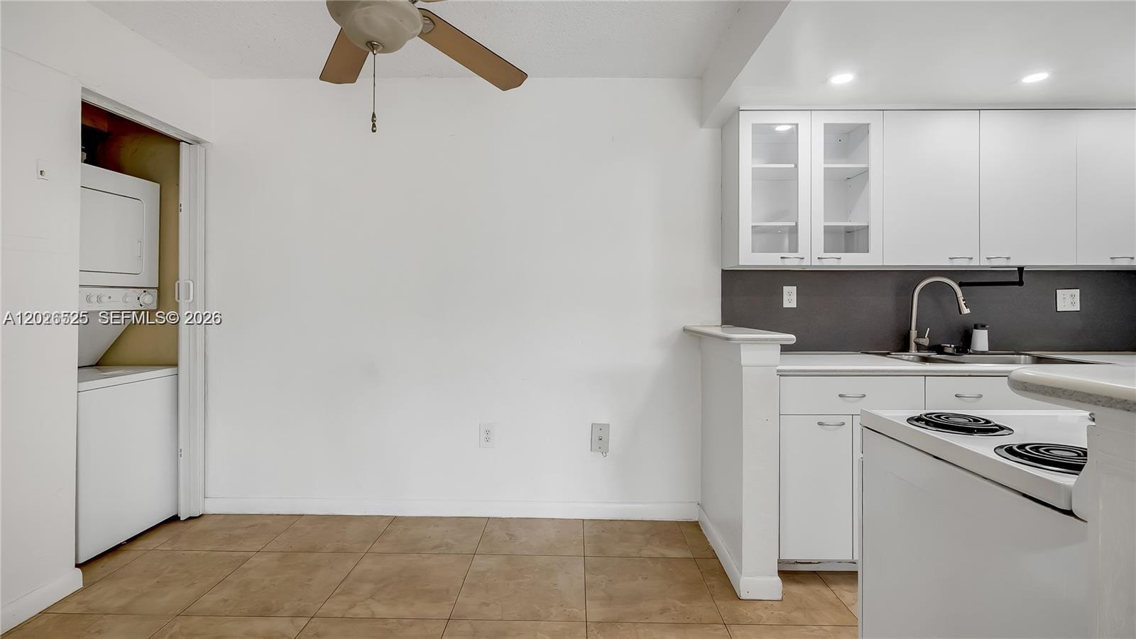 CYPRESS VILLAGE CONDO - Residential Lease