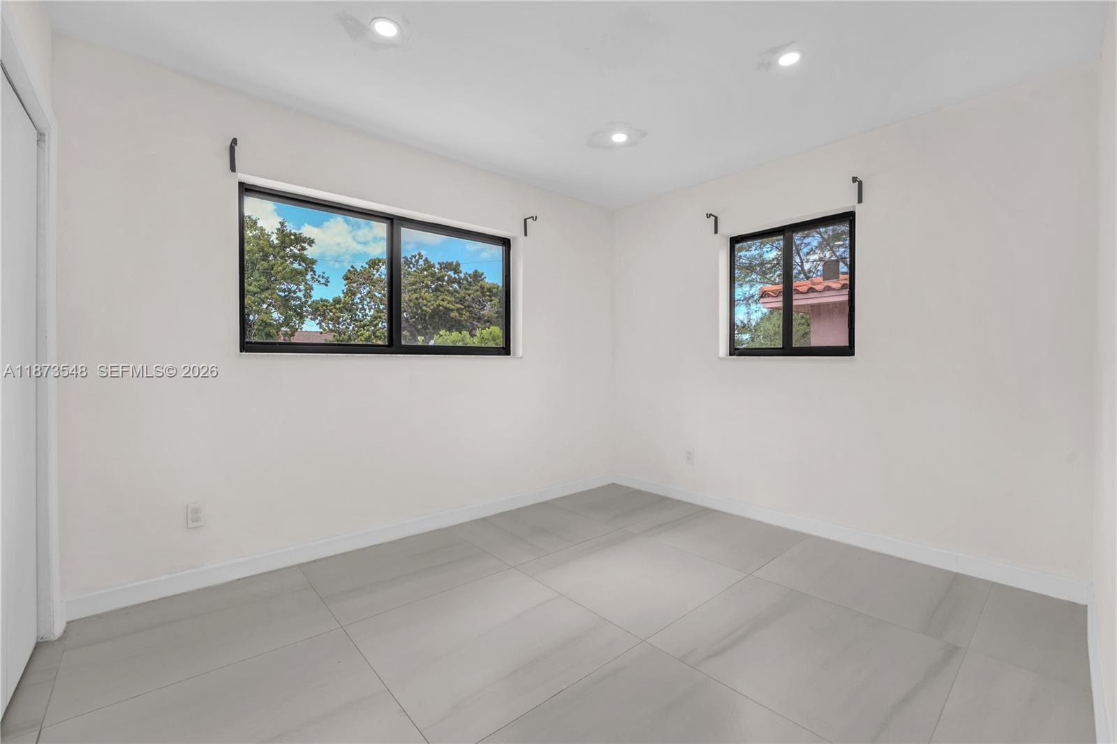 AUBURNDALE TAMIAMI TRAIL - Residential Income