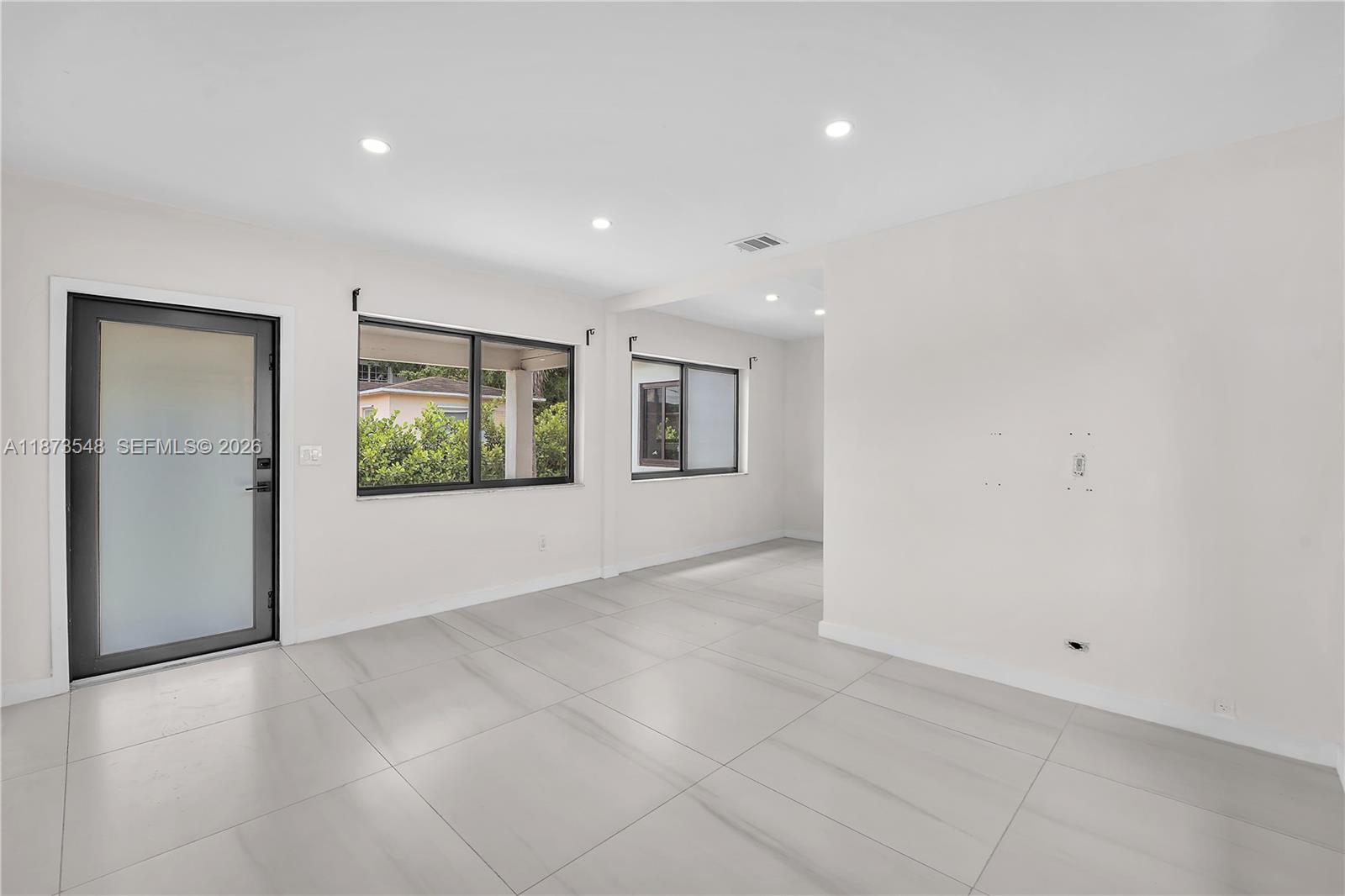 AUBURNDALE TAMIAMI TRAIL - Residential Income