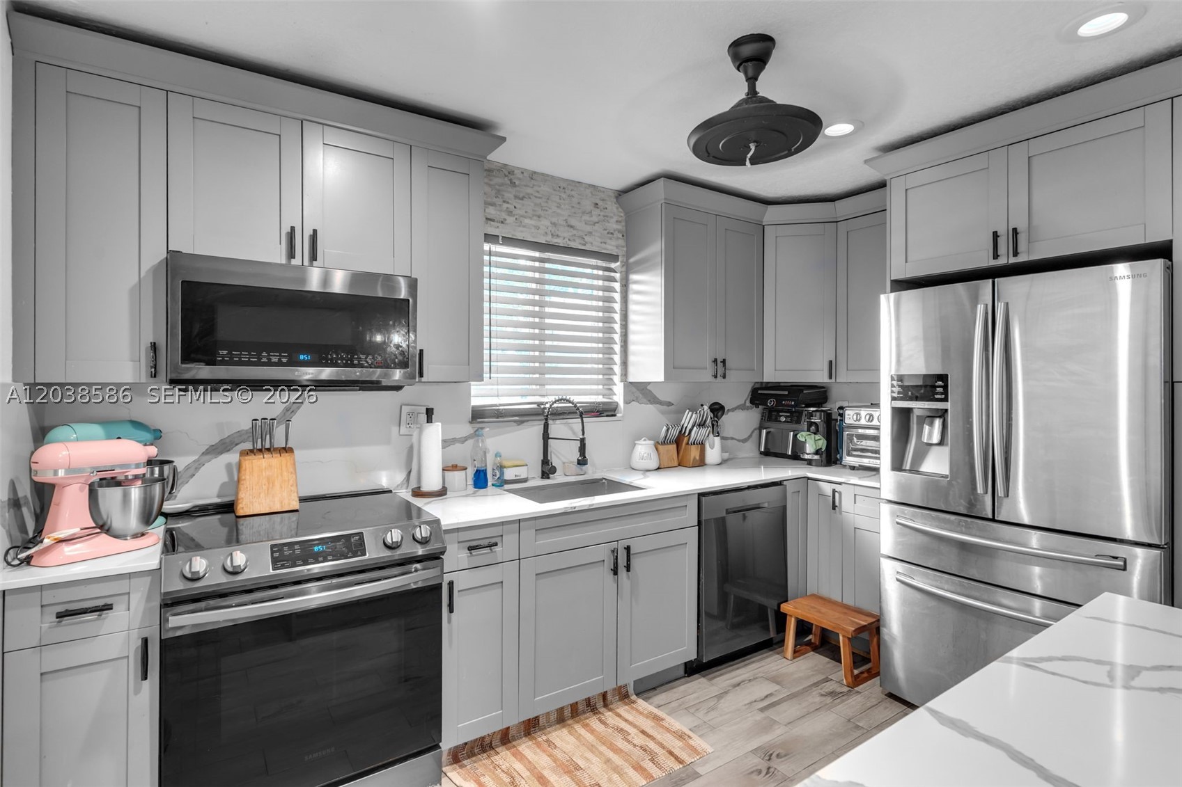BIRD RD HIGHLANDS - Residential