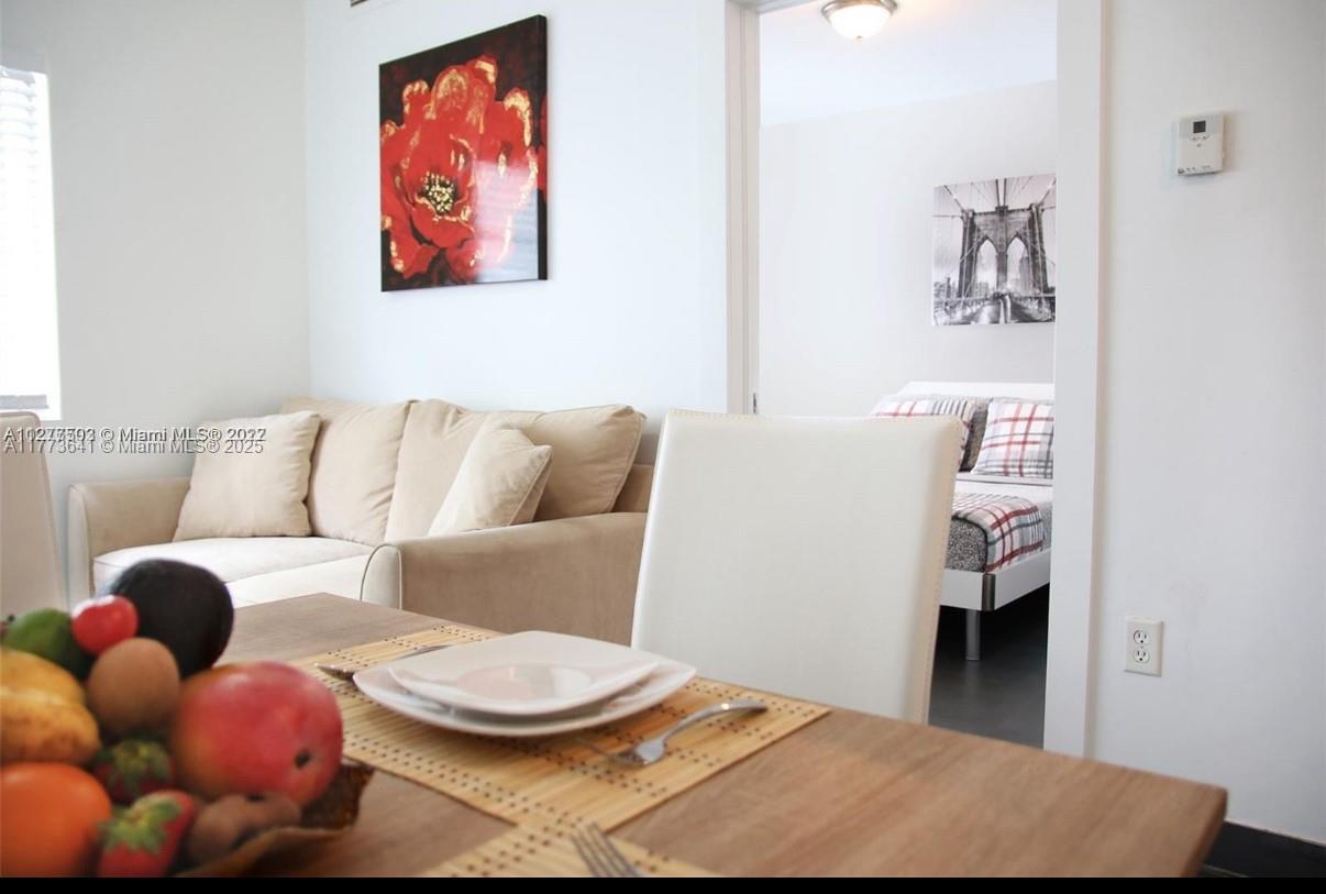 THE EVELYN CONDO - Residential Lease
