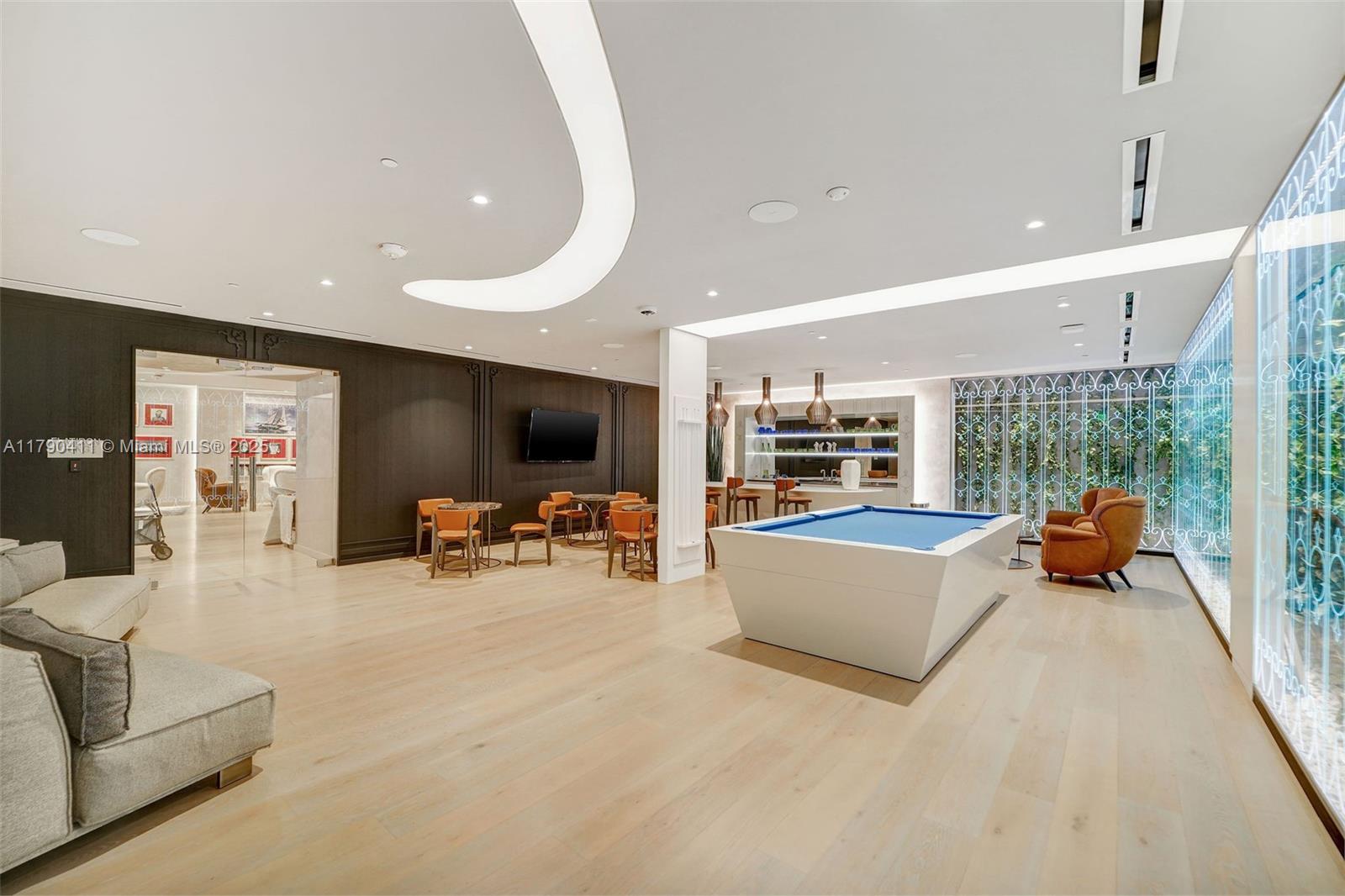 BRICKELL FLATIRON CONDO - Residential