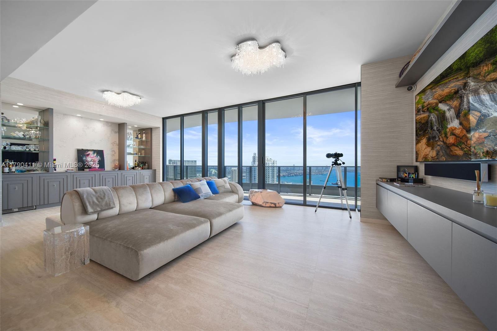 BRICKELL FLATIRON CONDO - Residential
