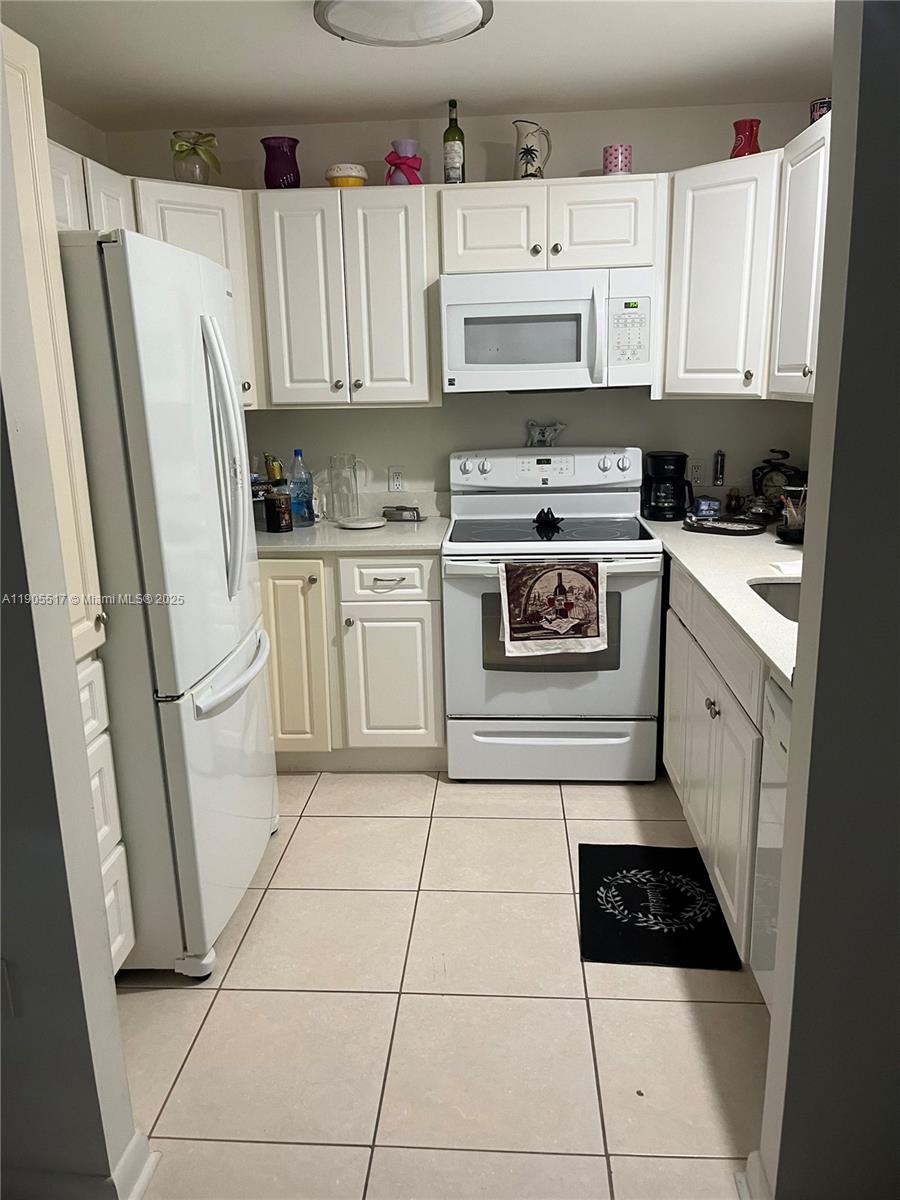 KINGS POINT TUSCANY CONDO - Residential