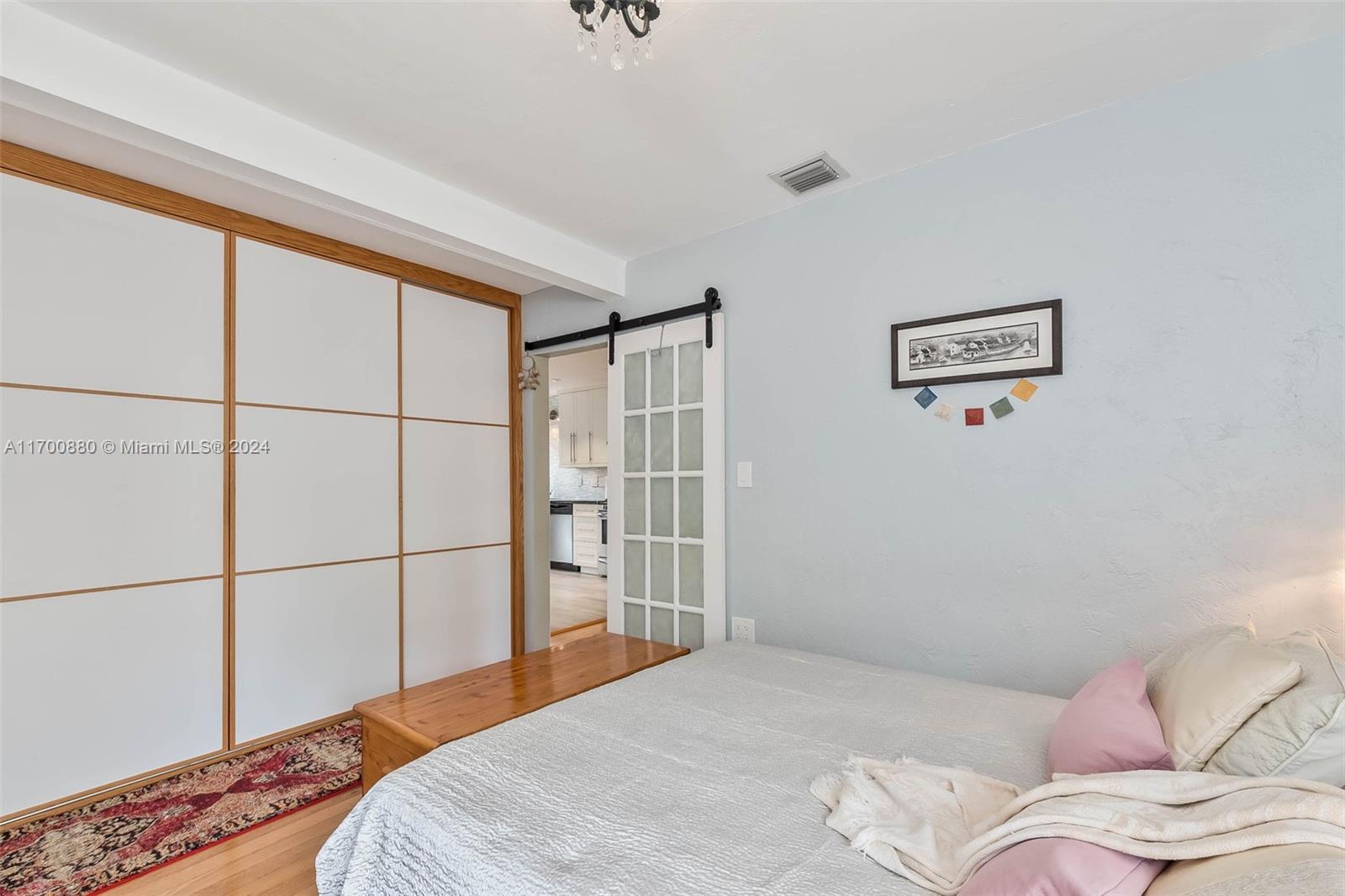 HOLLYWOOD - Residential