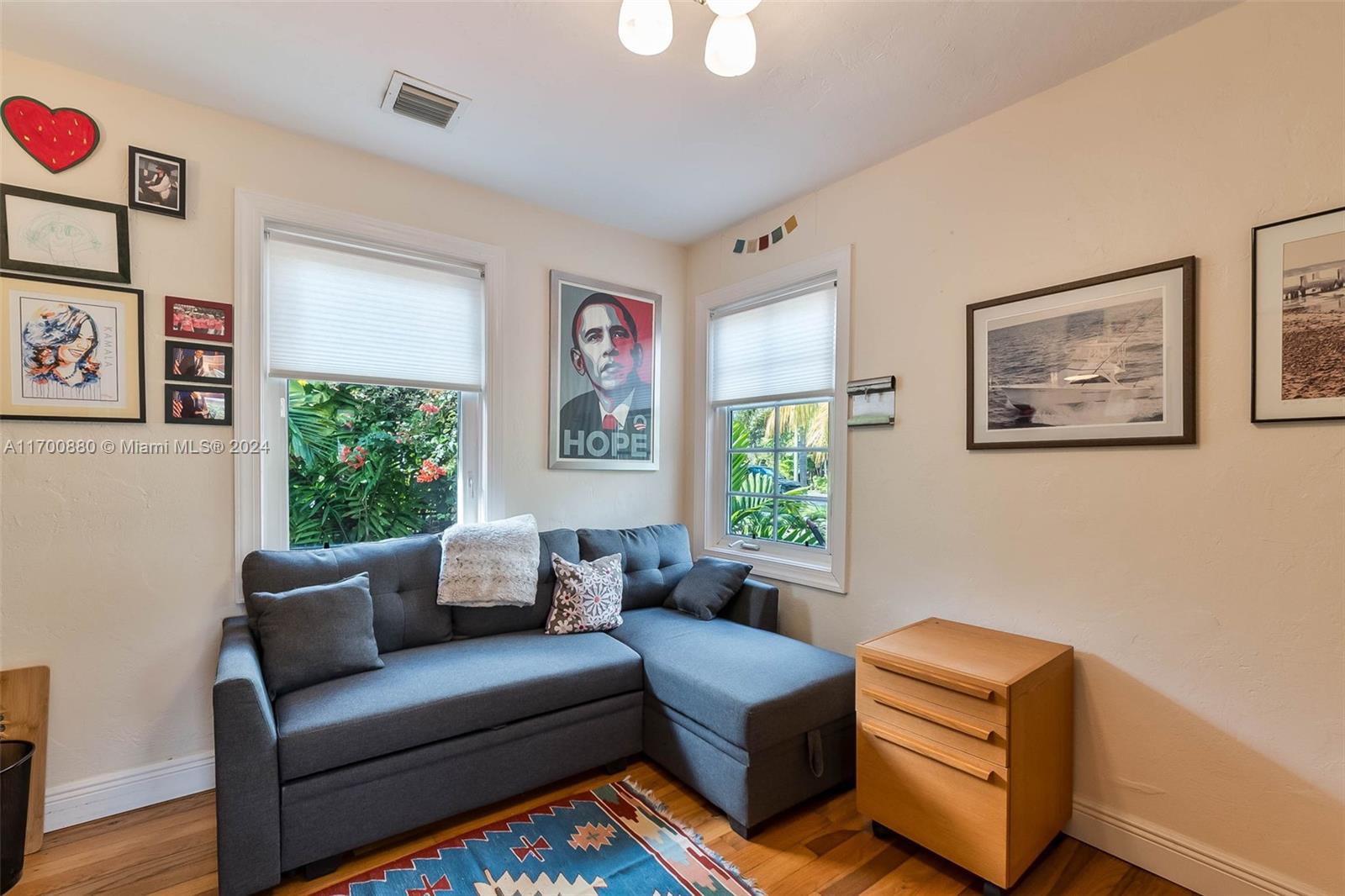 HOLLYWOOD - Residential