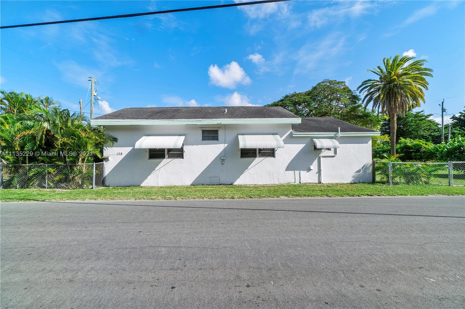 HALLANDALE BY THE SEA - Residential