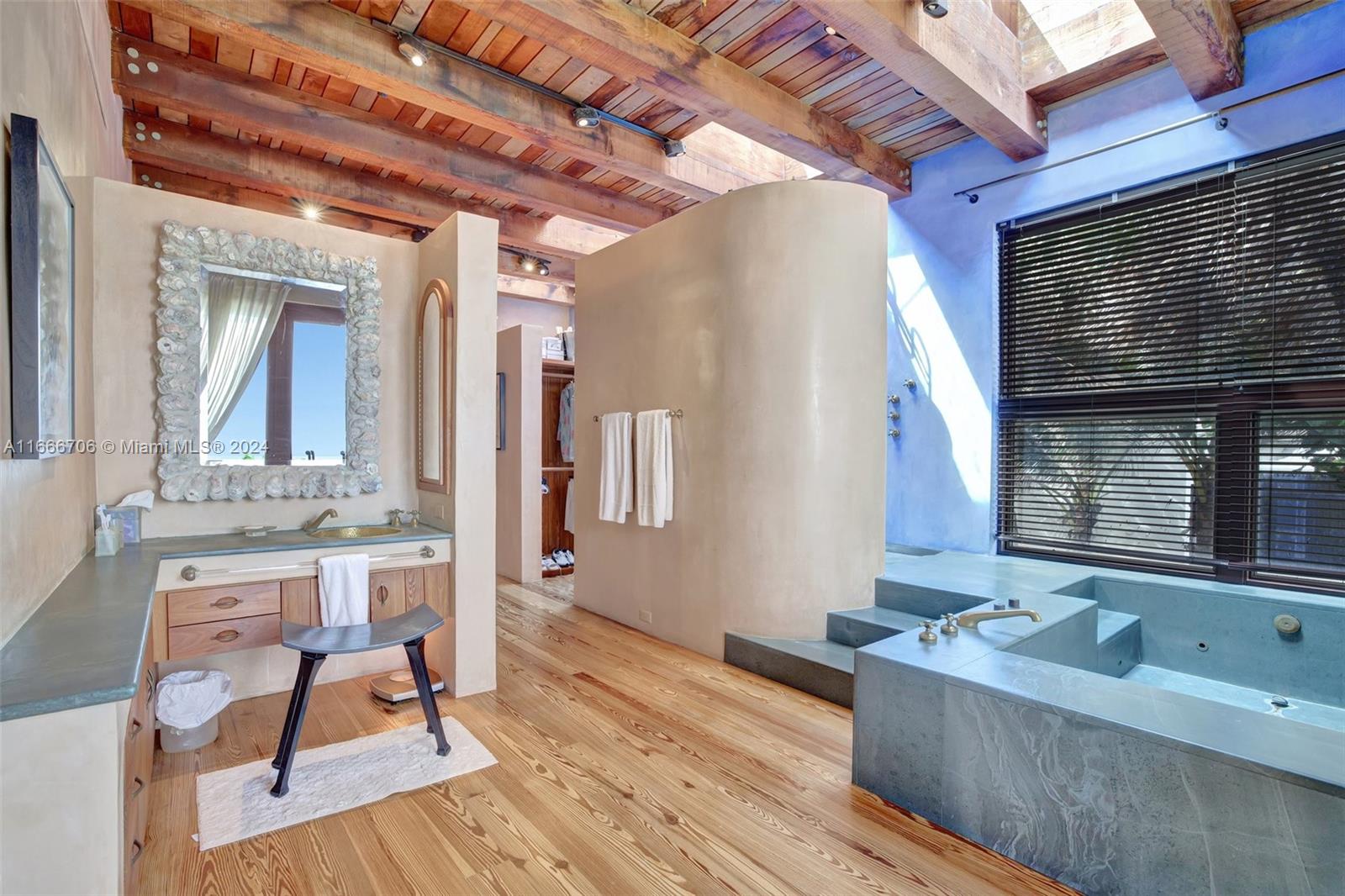 Hillsboro Mile - Residential