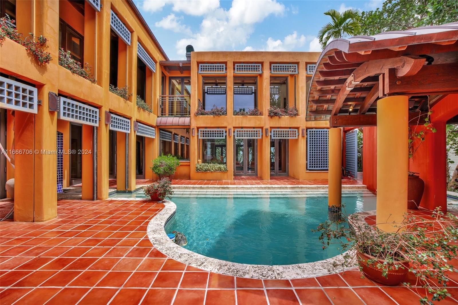 Hillsboro Mile - Residential