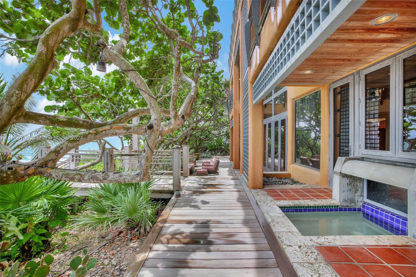 Hillsboro Mile - Residential