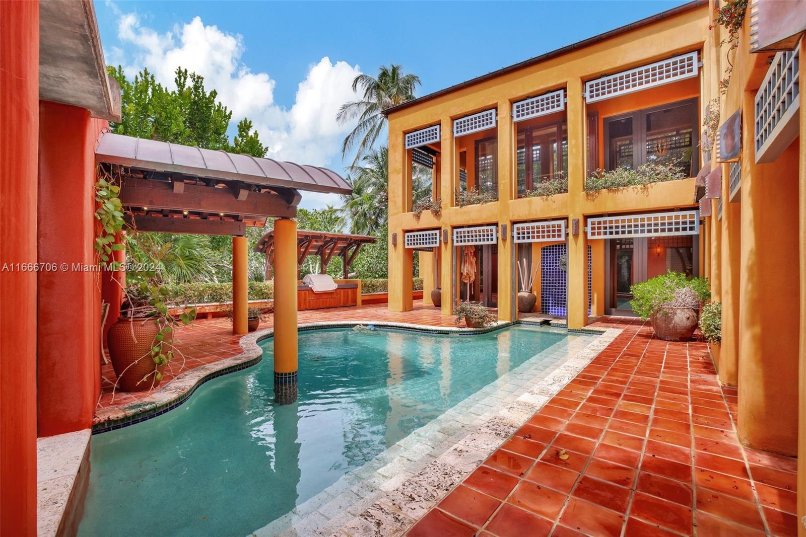 Hillsboro Mile - Residential
