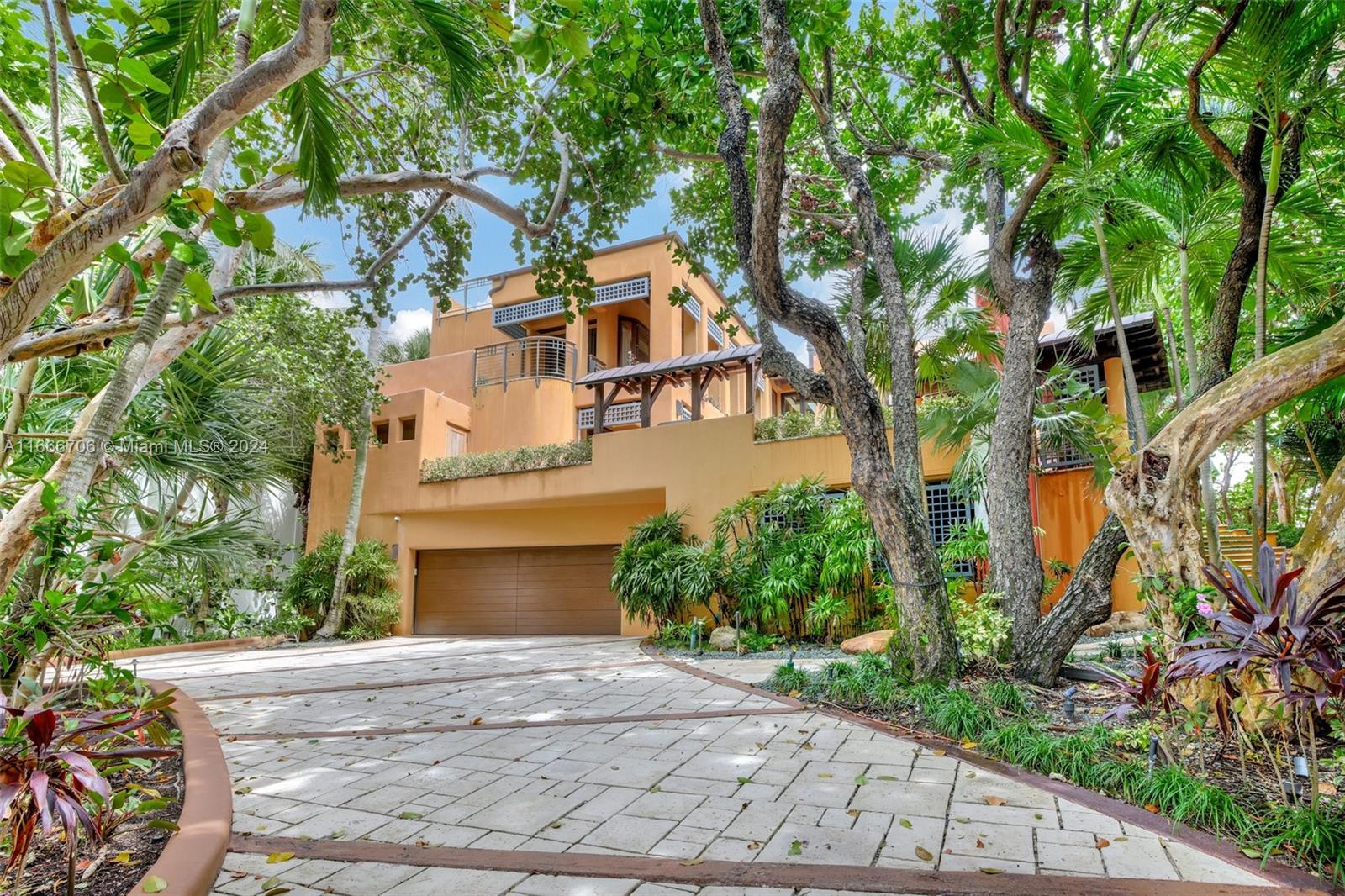 Hillsboro Mile - Residential