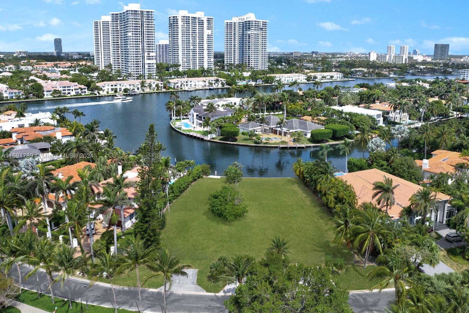 GOLDEN BEACH SEC F - Land